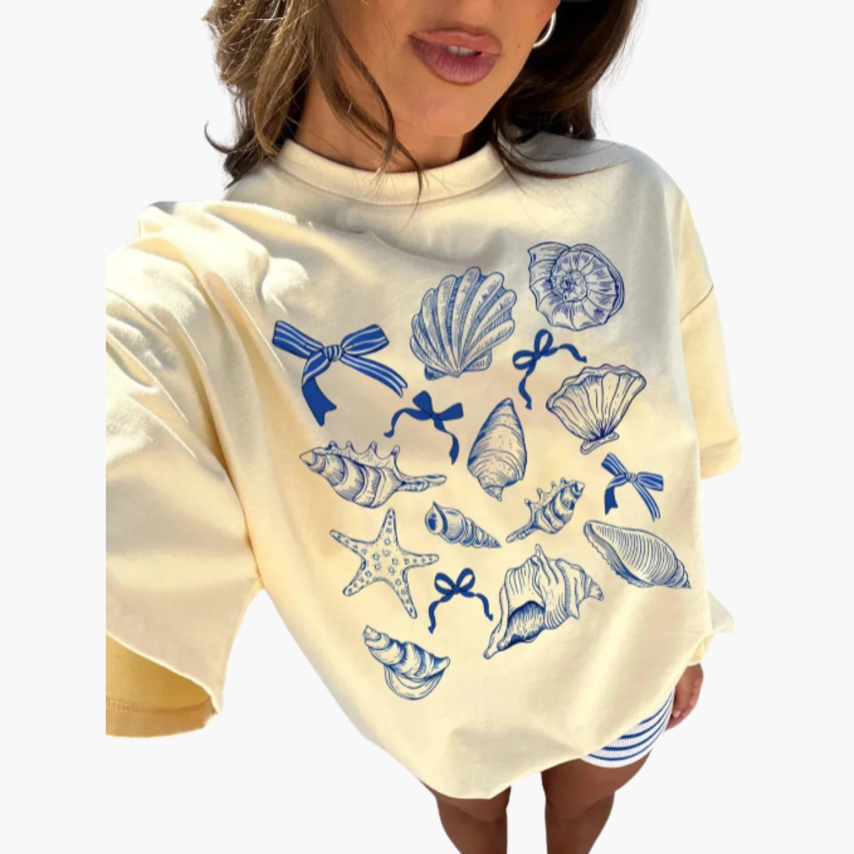Conch Bow Graphic Tee